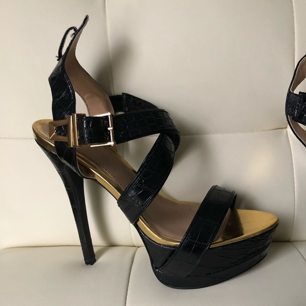 Scene HIGH Heels - worn once. 9.5